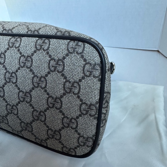 Authentic Gucci Beige GG Supreme Convertible Small Tote - Picture 10 of 16